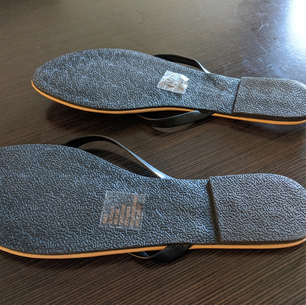 Flip Flops - Picture 9 of 10